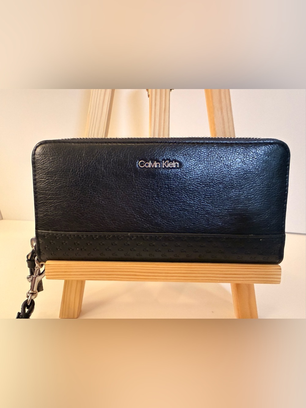 Calvin Klein Black Pebbled Leather Women’s Wristlet Wallet